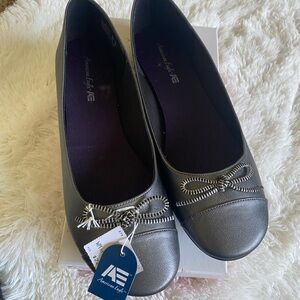 NEW-Women’s Flat Dress Shoe